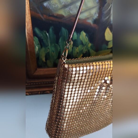 Vintage Gold Chain Mail Small Purse 1970s - Picture 5 of 8